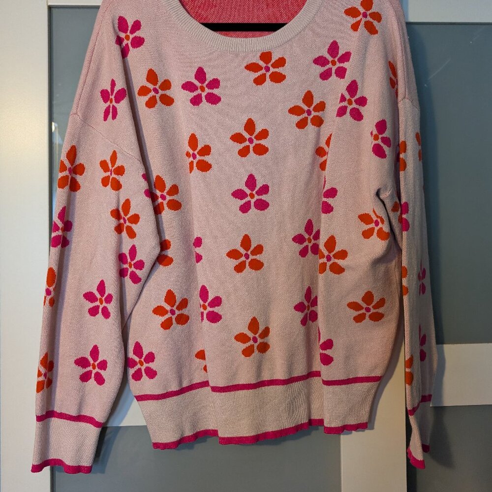 Boutique flower sweater